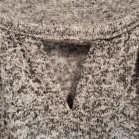 bar III soft knit spaghetti strap tank top - Picture 4 of 6